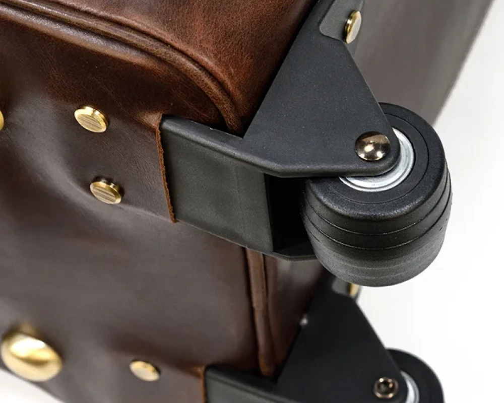 leather carry on luggage wheeled